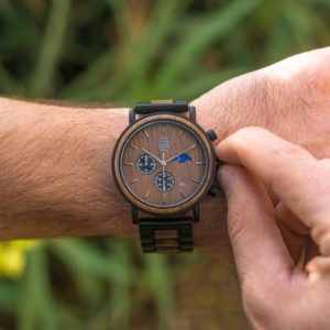 שעון יד מעץ לגברים דגם Christian