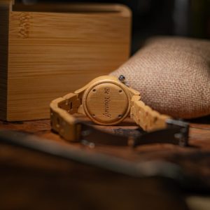 שעון יד מעץ לנשים דגם Rebecca